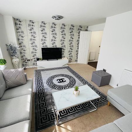 Watan Cottage - Spacious 3 Bedrooms Entire House With Beautiful Outdoor Garden Manchester Exterior photo